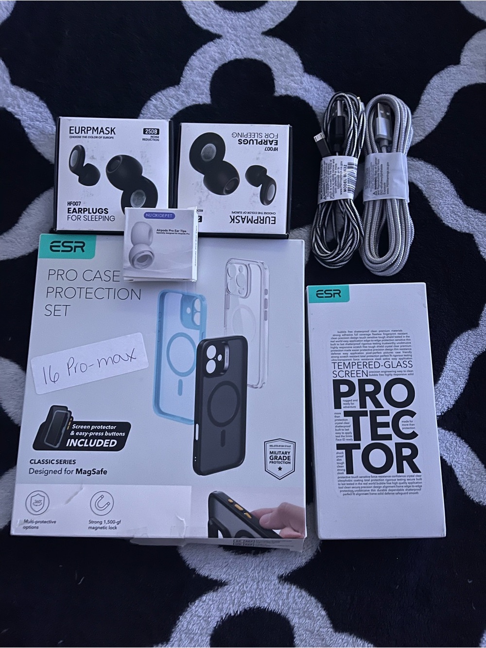 Case,screen misc bundle iPhone 16 Pro Max(look @pic details)cords NOT 4 iPhone.